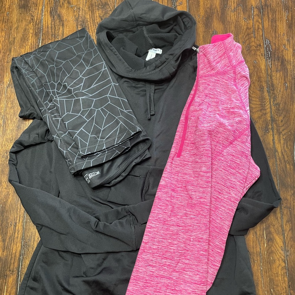 Old Navy Active Bundle - Size Large